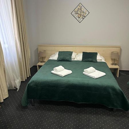 Hotel Pacific Тимишоара Экстерьер фото